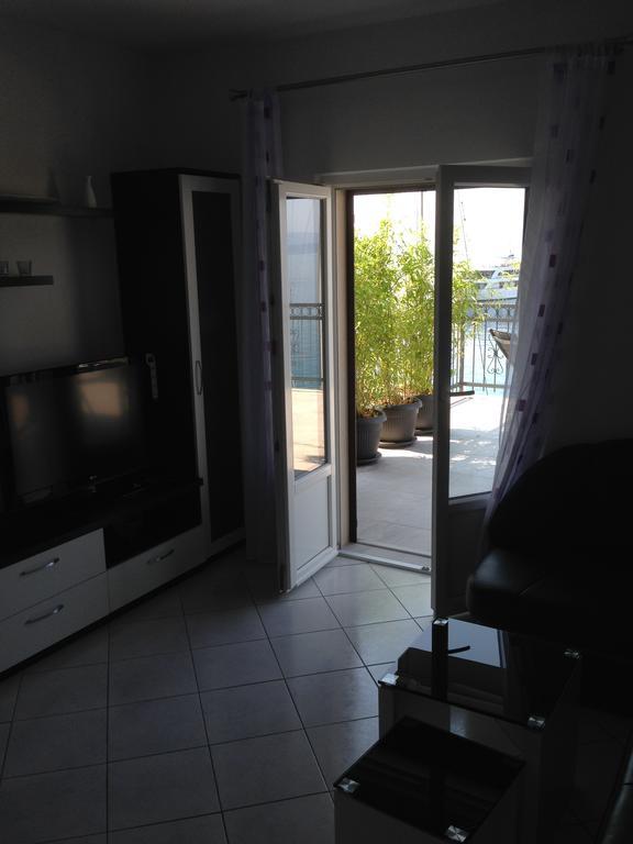 House Racic Apartment Bol Exterior photo