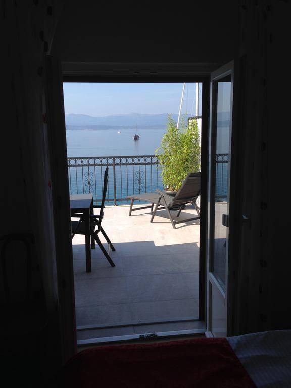 House Racic Apartment Bol Exterior photo